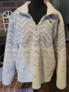 Victoria's Secret PINK Cream and Light Blue Sherpa Pullover